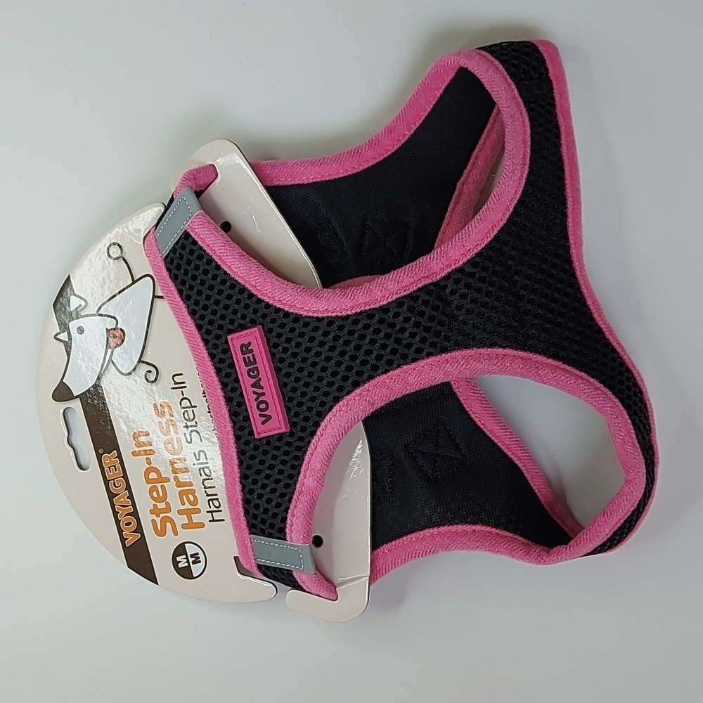 Voyager Step-in Dog Harness, size Medium, New